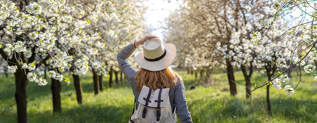 spring woman no neck pain